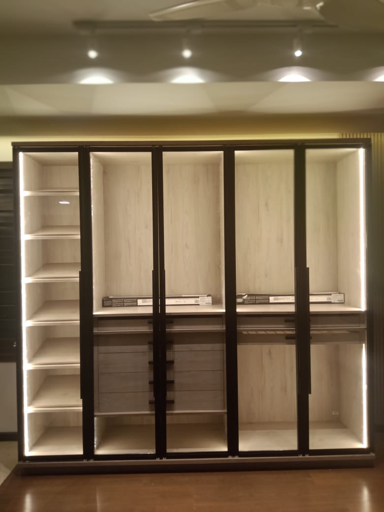 over-1000-designs-for-lacquer-glass-wardrobes-serving-across-gurgaon-gurugram-largest-collection-gallery-of-designs-in-gurgaon-india